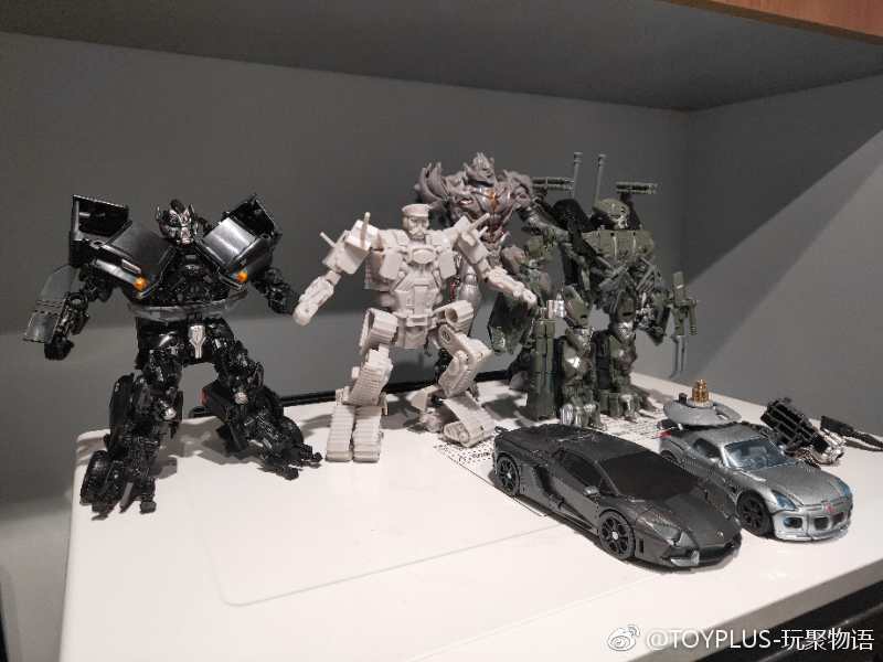 Toyworld TW-FS01 Unofficial Transformers The Last Knight